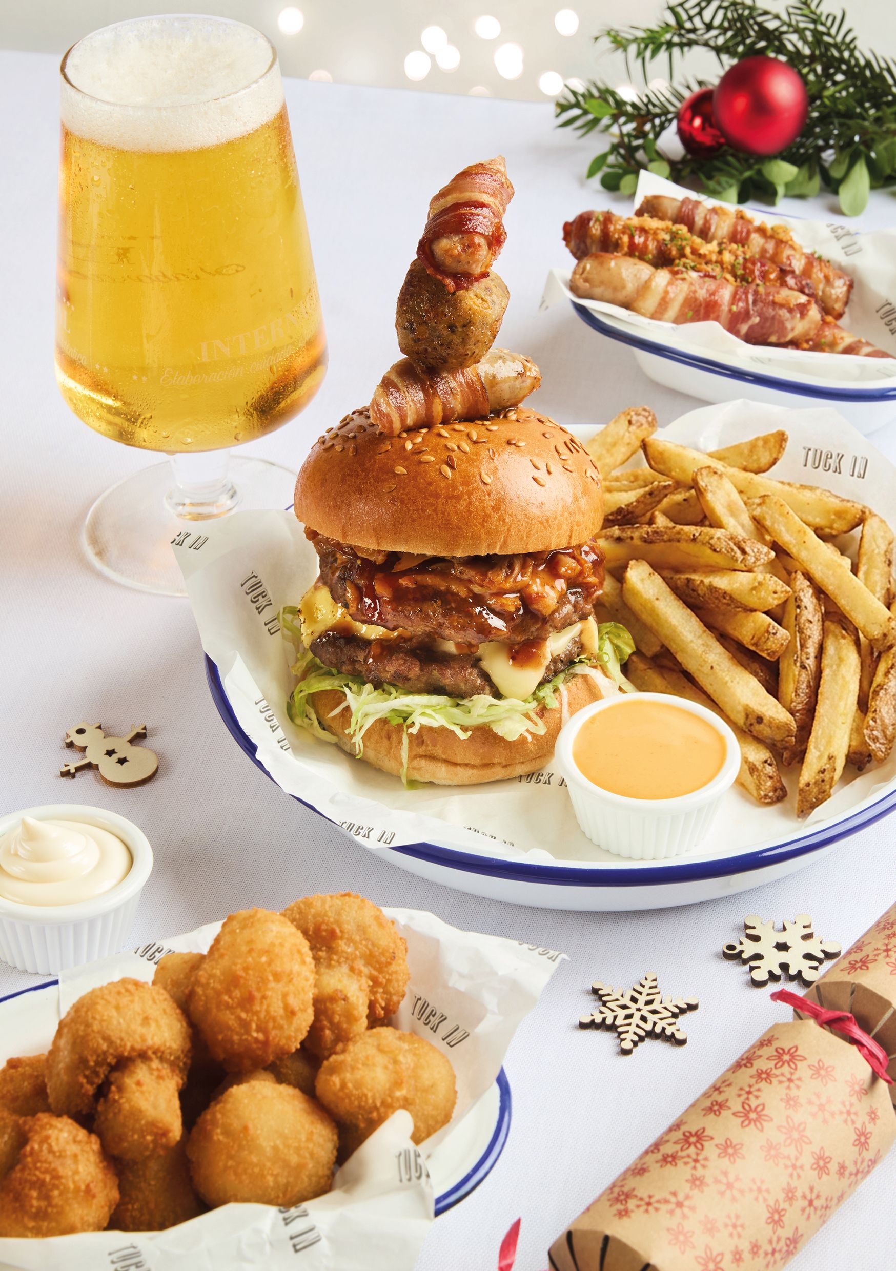 Festive Lunch & Dinner at The Plough & Barleycorn in Waterlooville